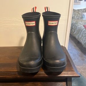 Super cute hunter boots! Never worn :)